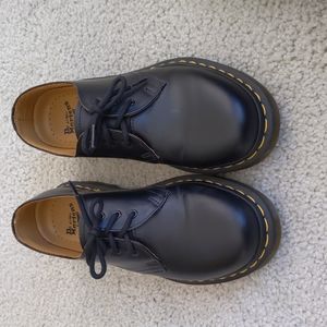 Classic Dr. Martens Leather Oxford 1461 Black. EU 38
